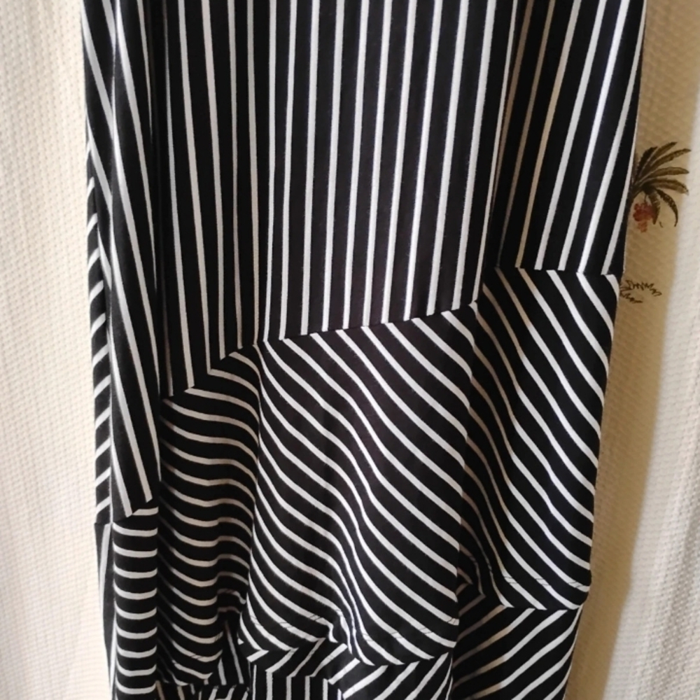 CAbi Black and White Asymmetrical Dress - Picture 5 of 6
